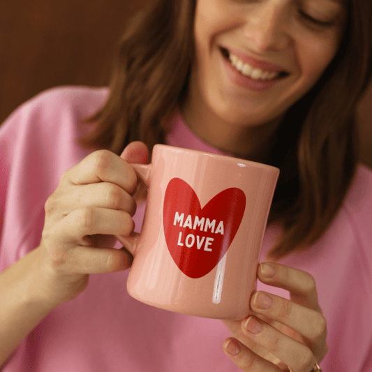 Mug en céramique Mamma Love avec petit cœur rouge