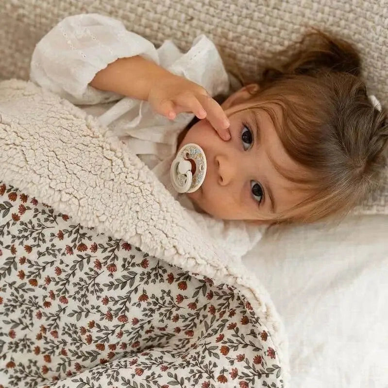 Couverture moumoute Madeleine fleuris vert