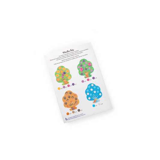Back of Moulin Roty pompon activity box showing 30mm pom-pom size and 48-piece count details