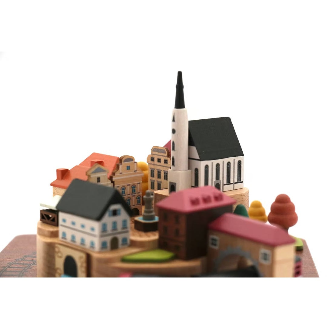 Boîte à musique Train en automne n°14