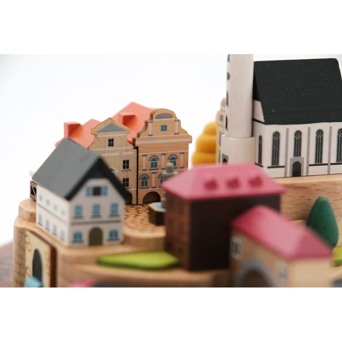 Boîte à musique Train en automne n°14