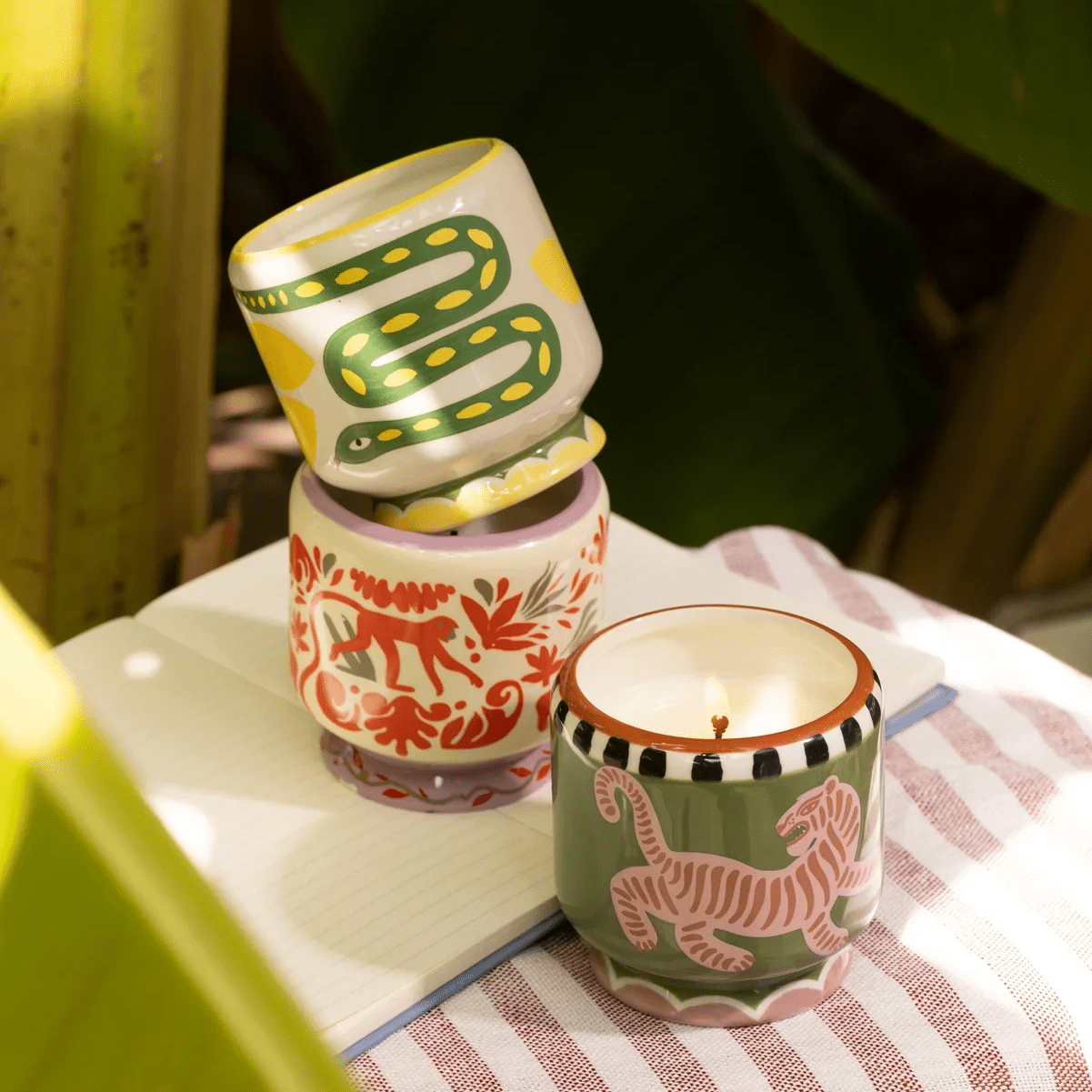 Bougie A Dopo en céramique Jungle – Parfum Cèdre Noir & Figue – 226 g