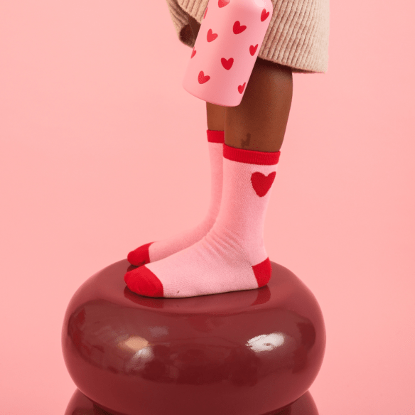 Chaussettes enfant rose et rouge à coeurs