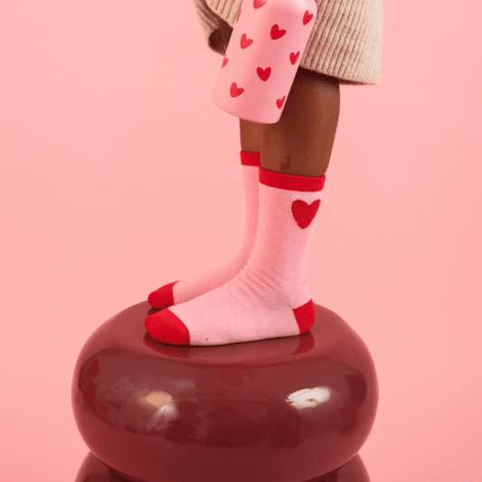 Chaussettes enfant rose et rouge à coeurs