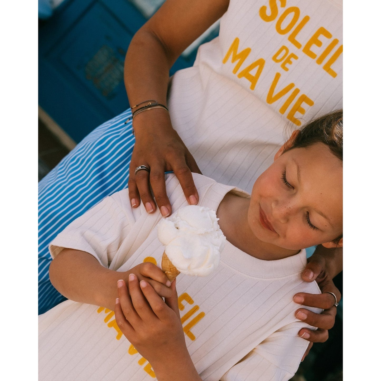 Le t-shirt Soleil de ma vie enfant en coton bio - crème