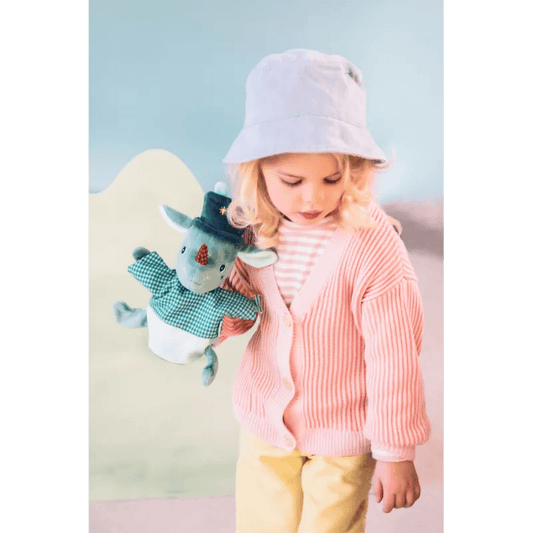 Child playing with Lilliputiens rhino hand puppet on shoulder