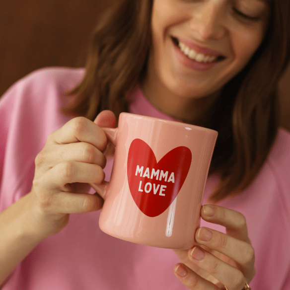Mug en céramique Mamma Love avec petit cœur rouge