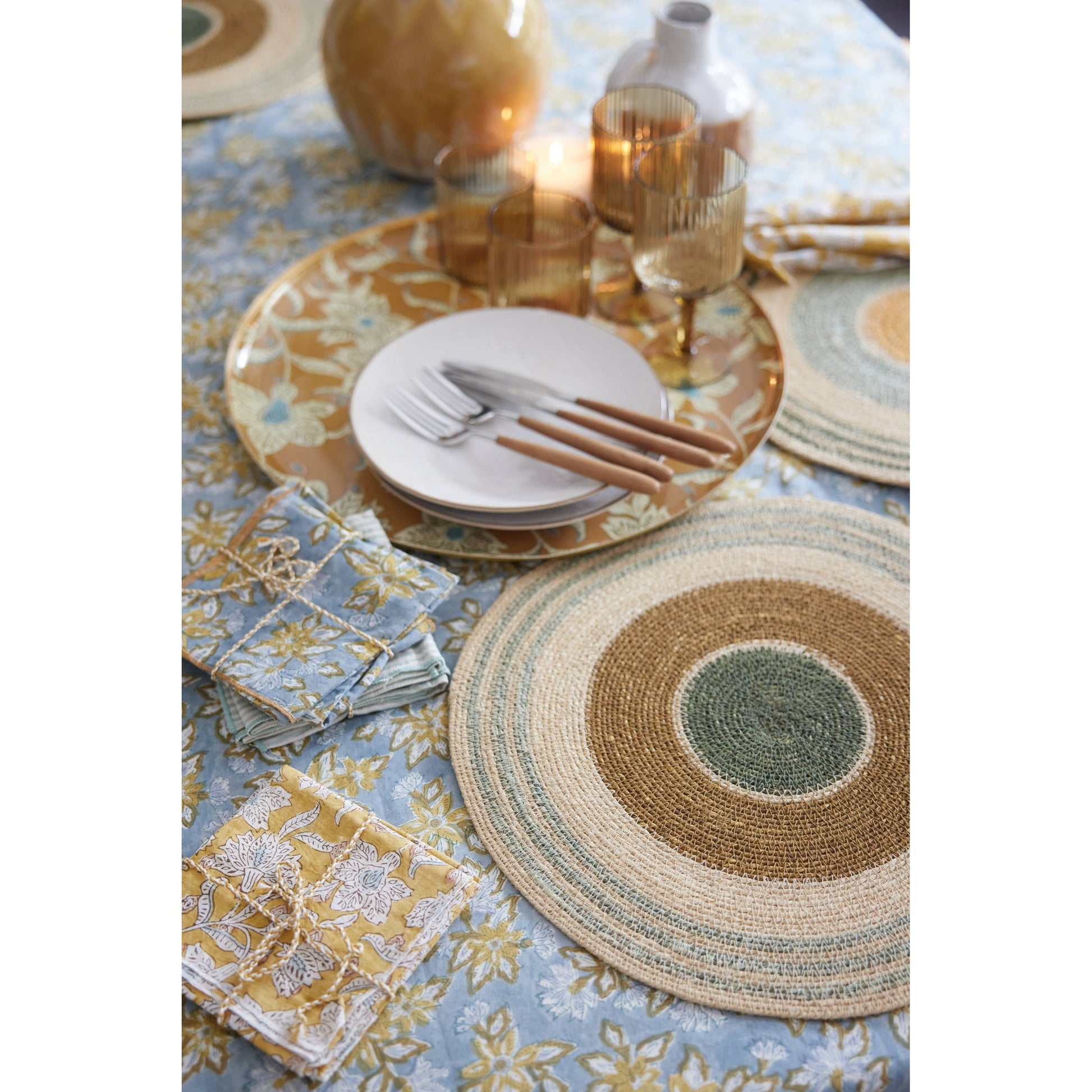 Nappe - Arya Jade