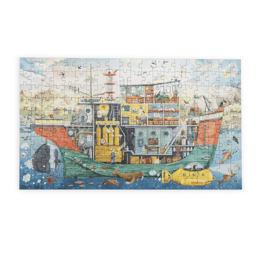 Fully assembled 200-piece cross-section explorer ship puzzle