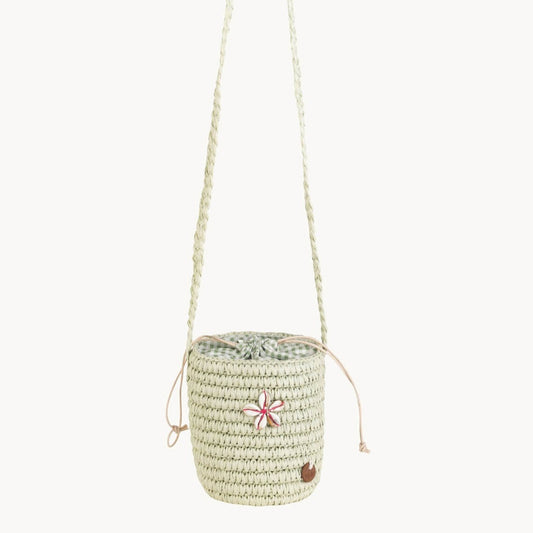Sac bandoulière seau fille en fibre naturelle vert avec fermeture cordon