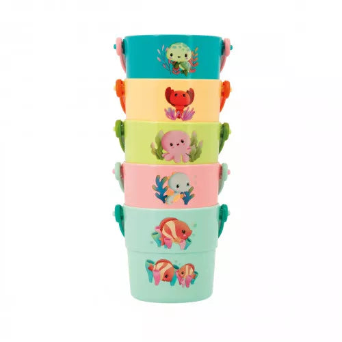 Nesting Janod bath buckets demonstrating interlocking rims for storage