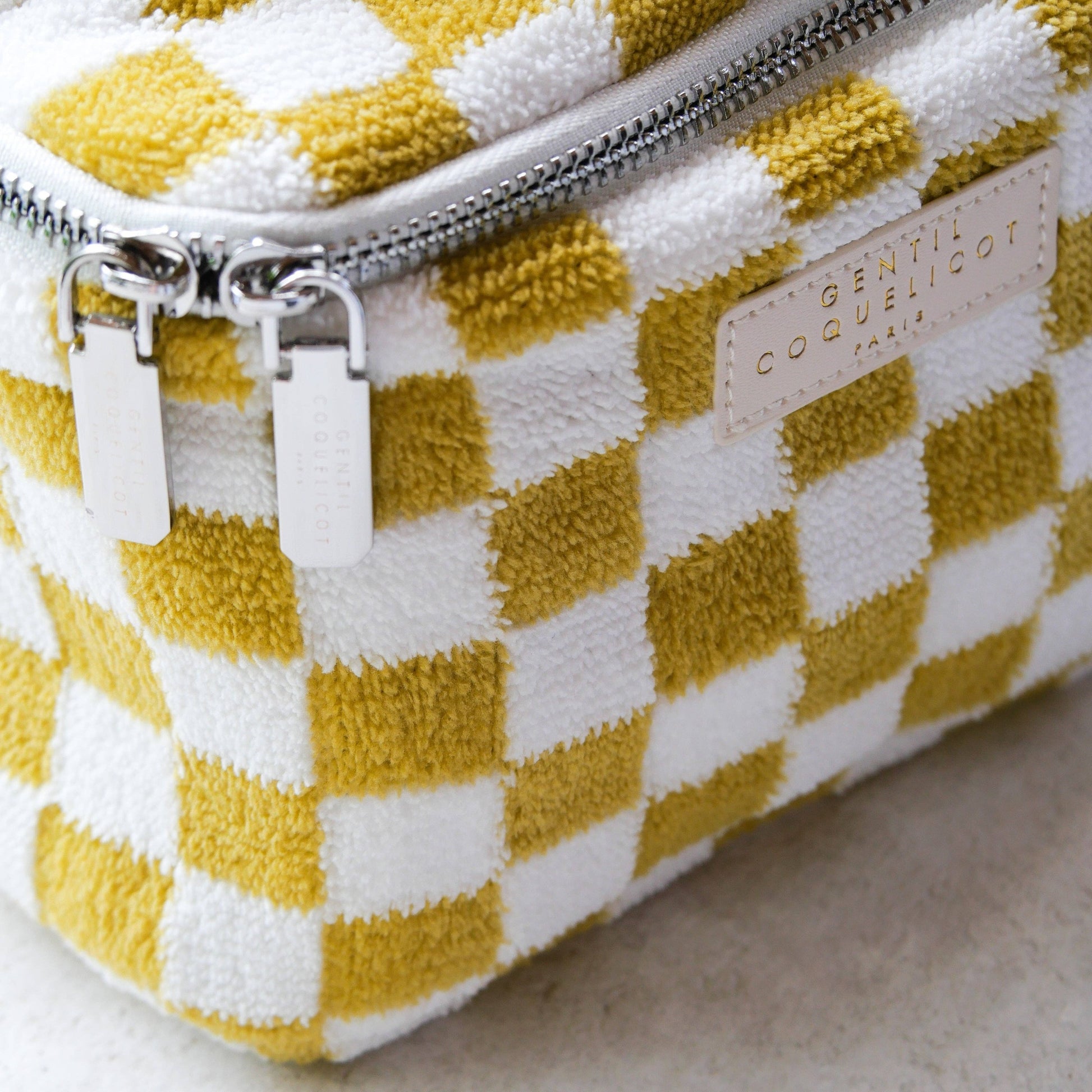 Vanity éponge damier 3 coloris