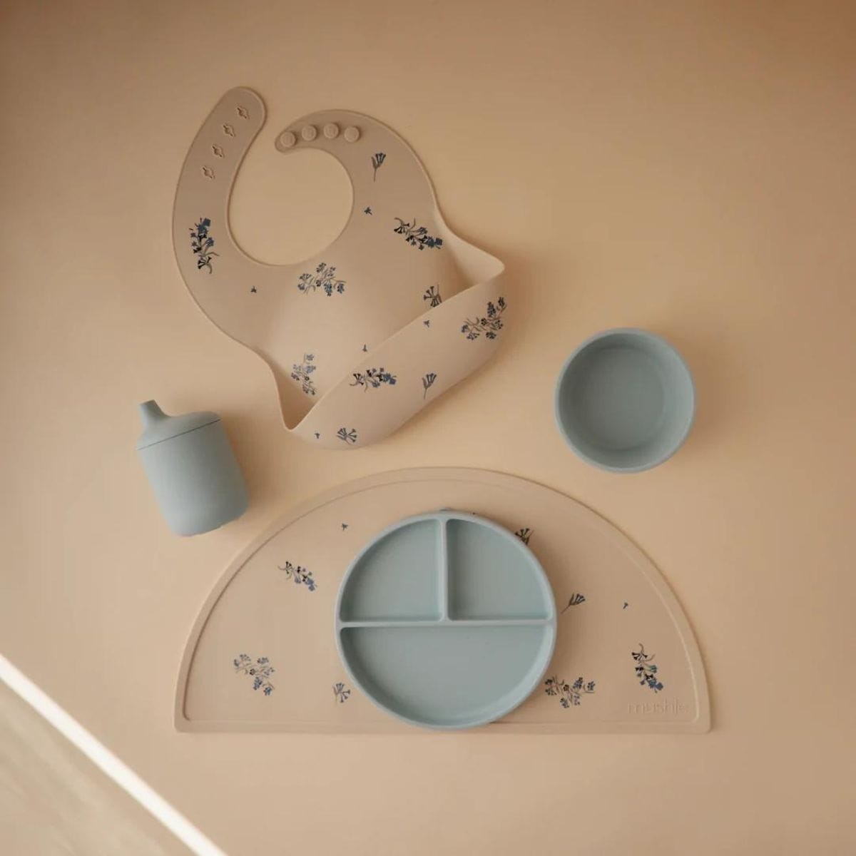 Gobelet d’apprentissage en silicone – Powder Blue