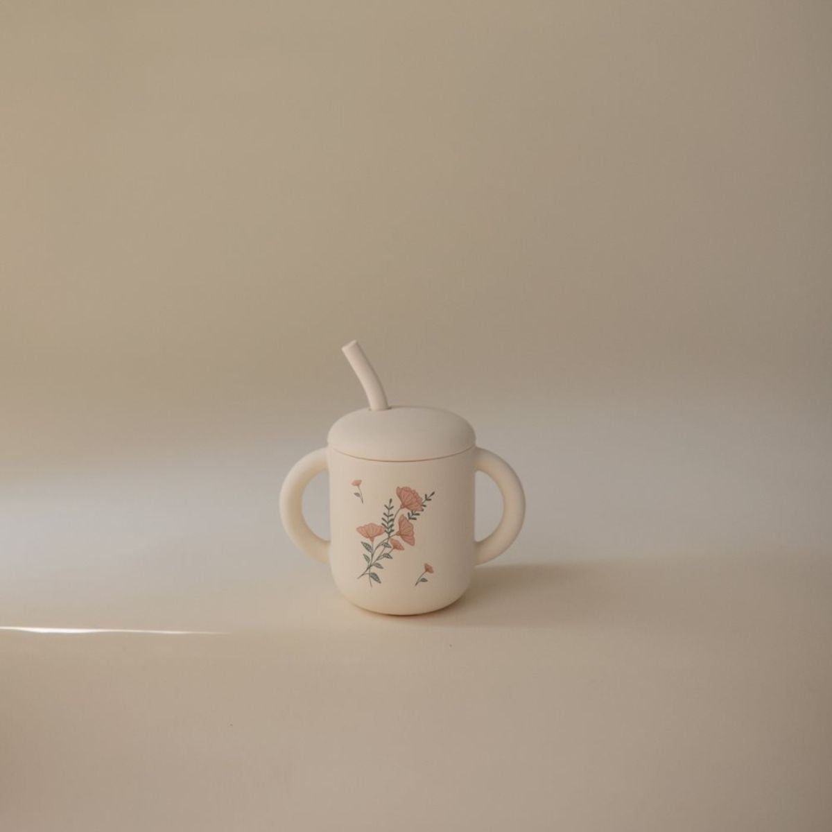 Tasse d’apprentissage en silicone avec paille – Pink Flowers
