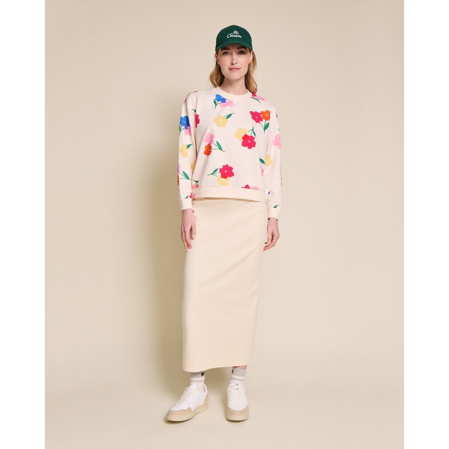 Le sweat Swann en coton bio - Anémones bouquet