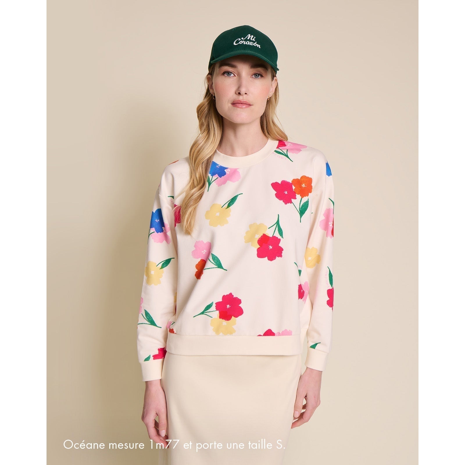 Le sweat Swann en coton bio - Anémones bouquet